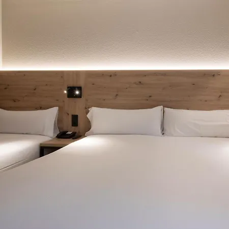 Comtes D'Urgell Hotel Les Escaldes Room photo